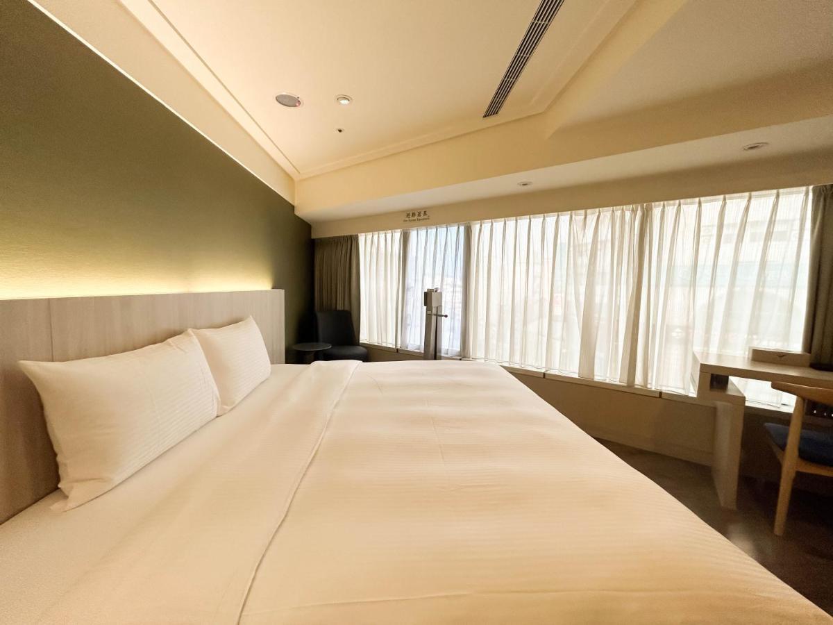 Green Hotel - Tea Way Taichung Bagian luar foto