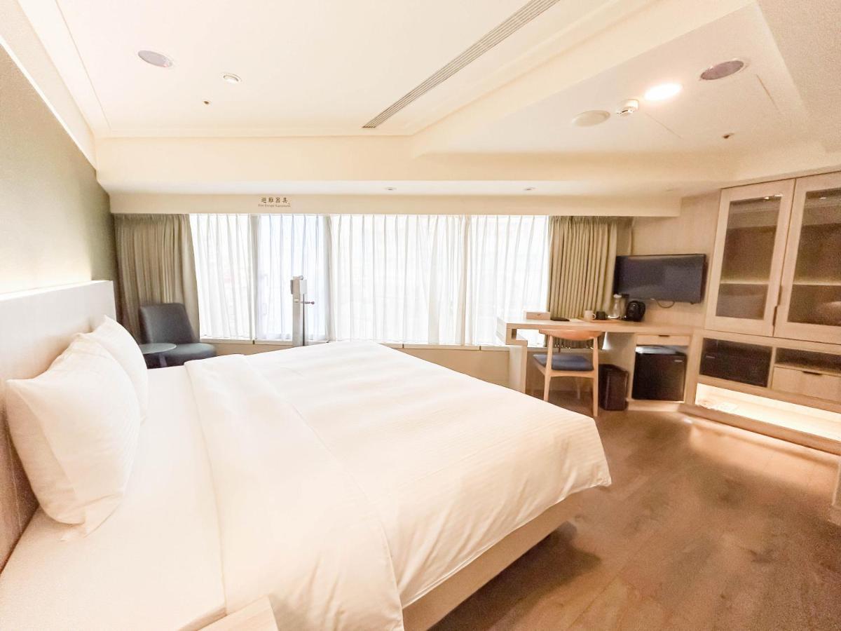 Green Hotel - Tea Way Taichung Bagian luar foto