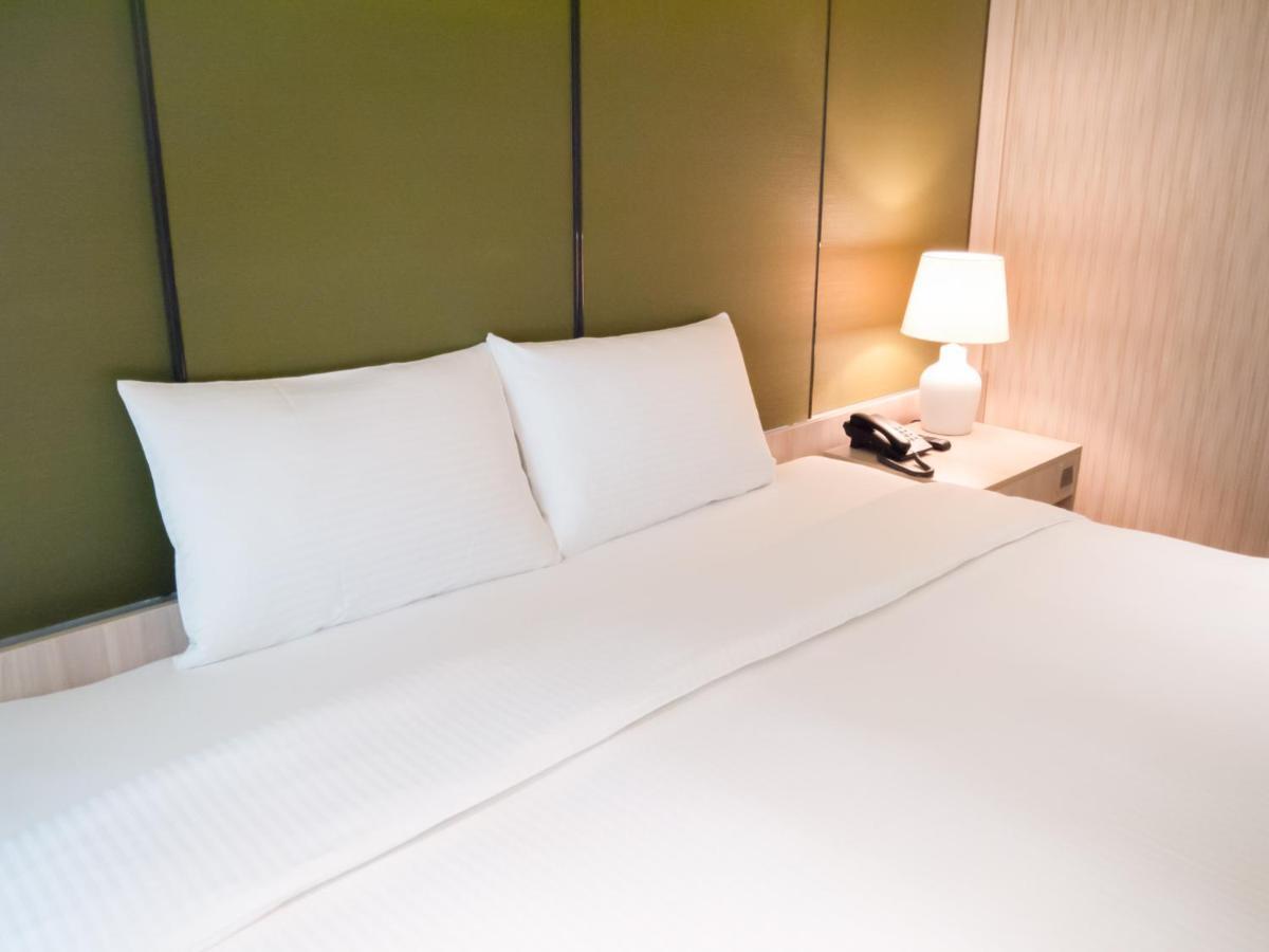 Green Hotel - Tea Way Taichung Bagian luar foto