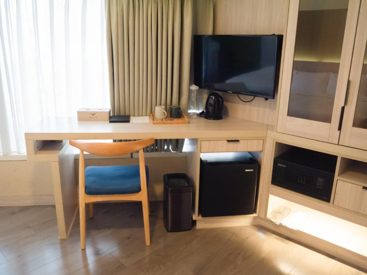 Green Hotel - Tea Way Taichung Bagian luar foto