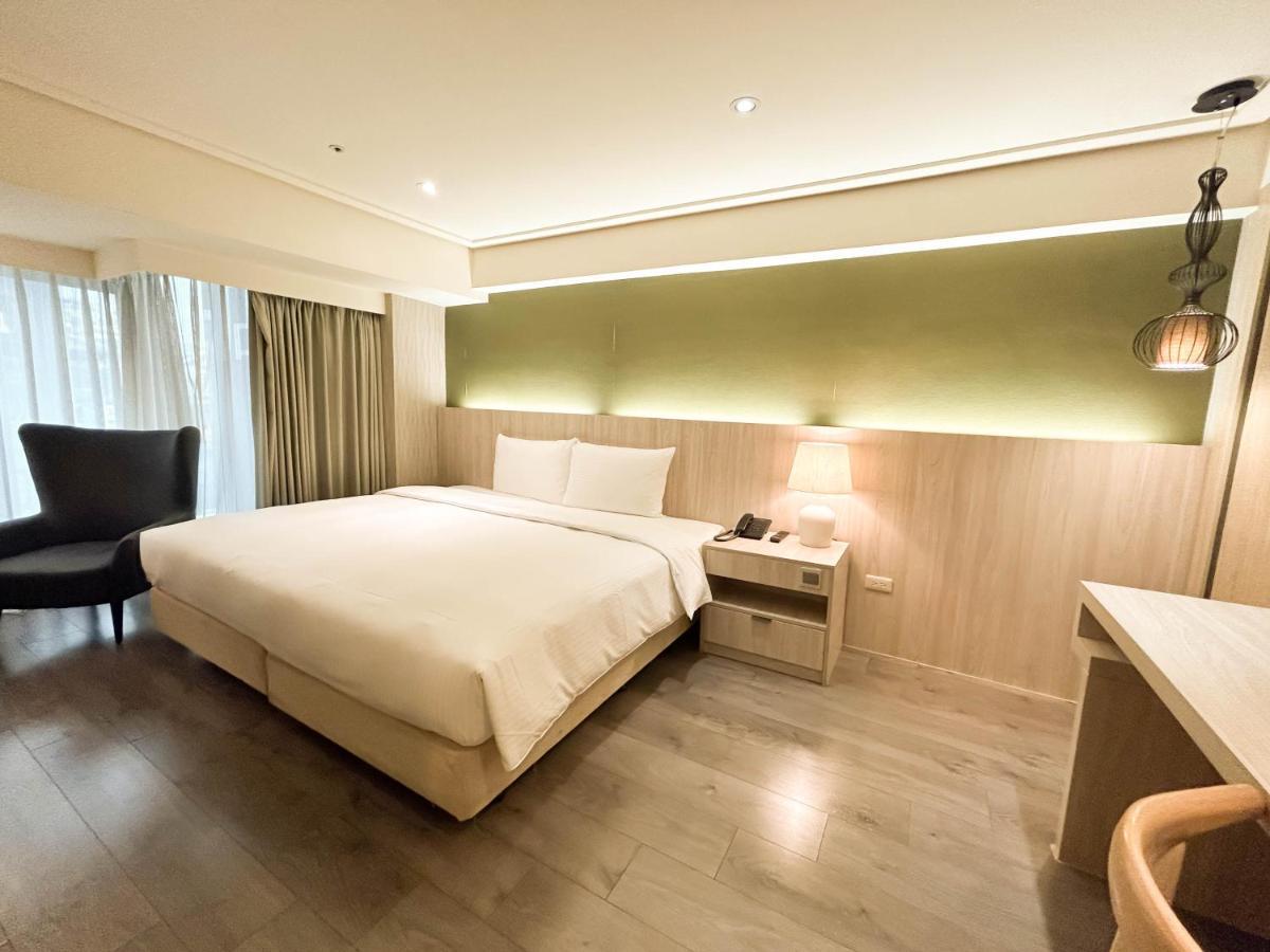 Green Hotel - Tea Way Taichung Bagian luar foto