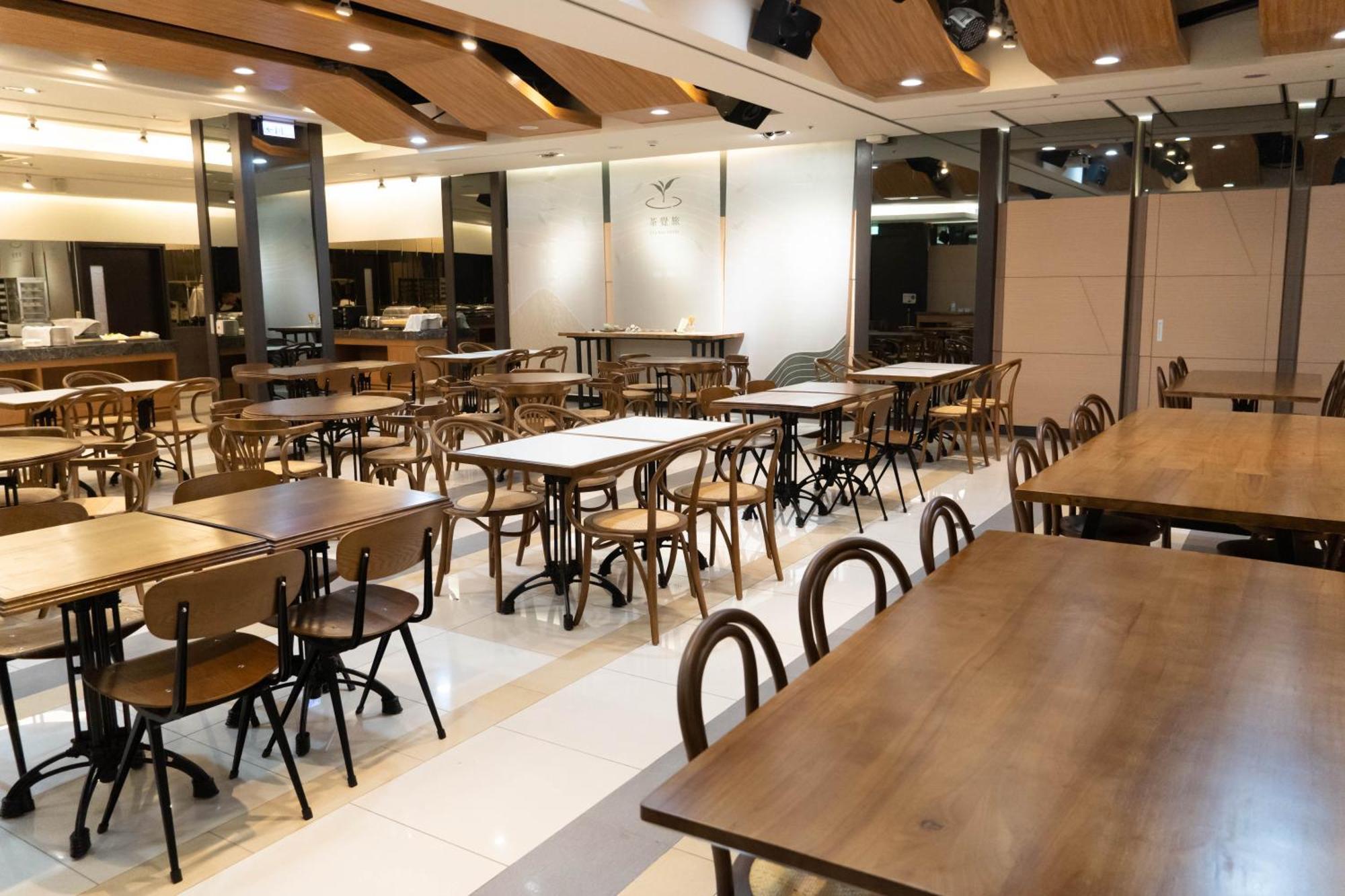 Green Hotel - Tea Way Taichung Bagian luar foto
