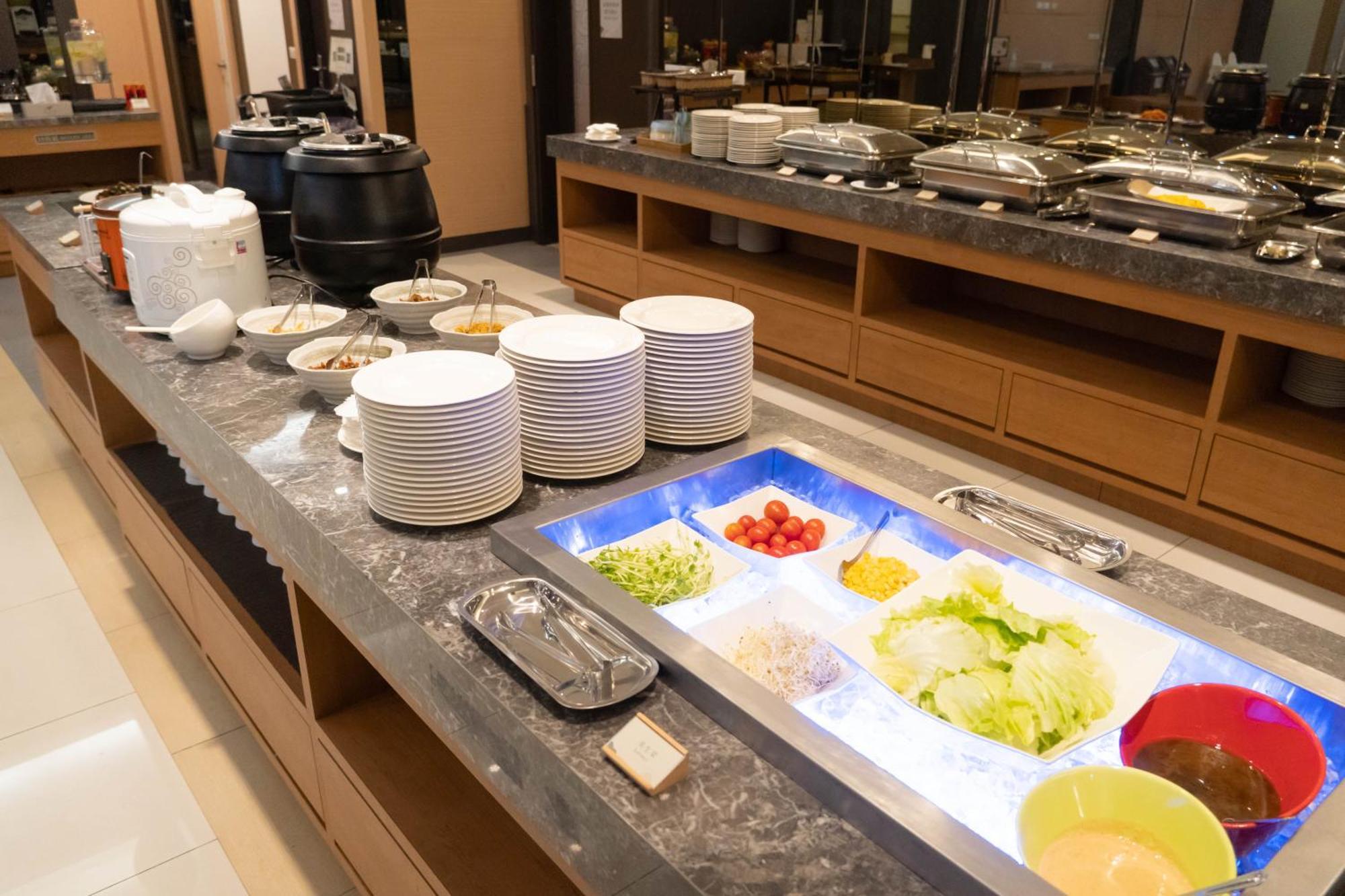 Green Hotel - Tea Way Taichung Bagian luar foto